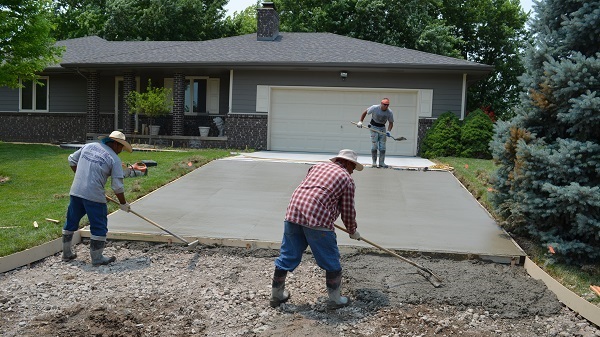 Driveway Pouring